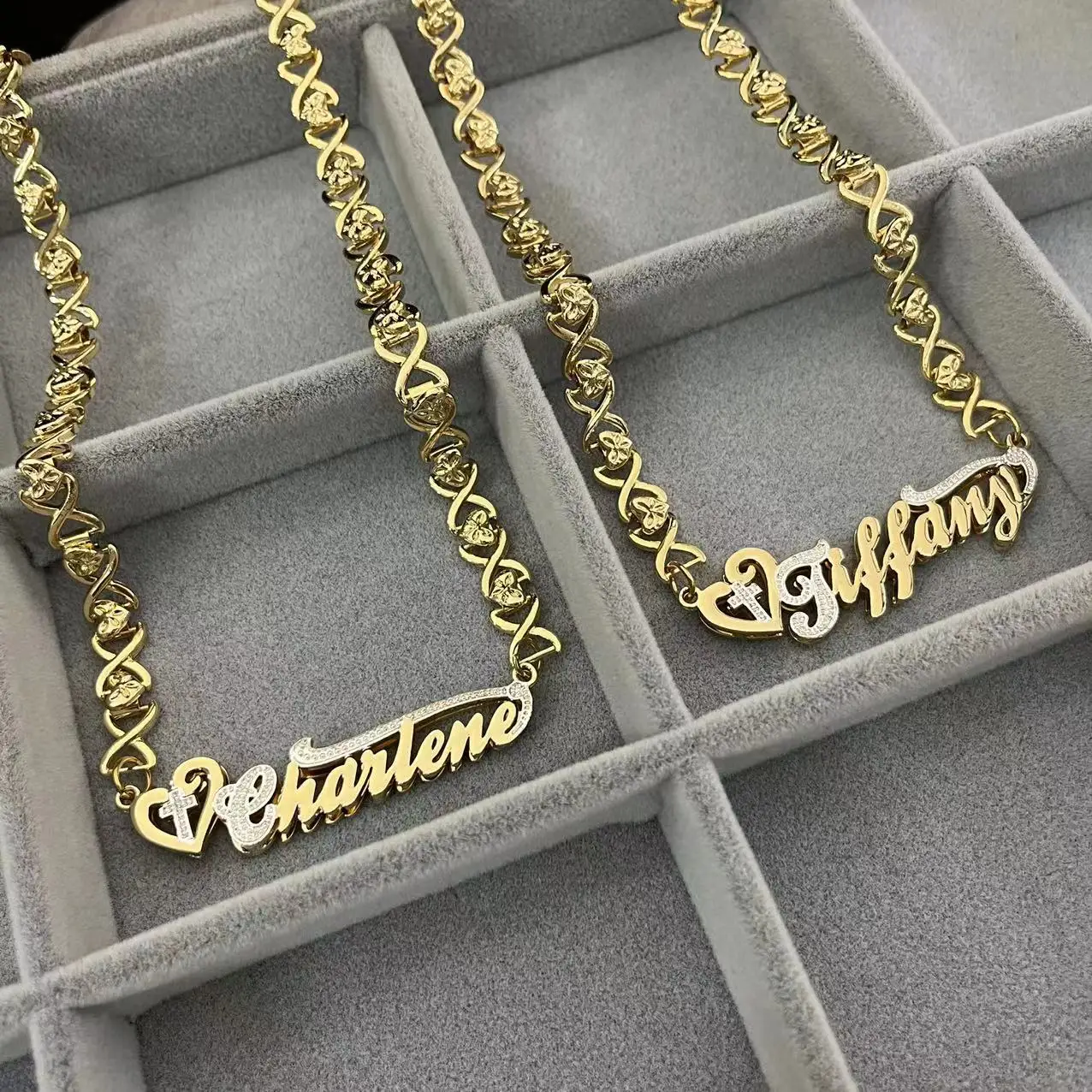 

KristenCo Custom Double Nameplate Necklace X Chain 3D Name Pendant Personalized Figaro Chain Name Custom Name Plate Necklace