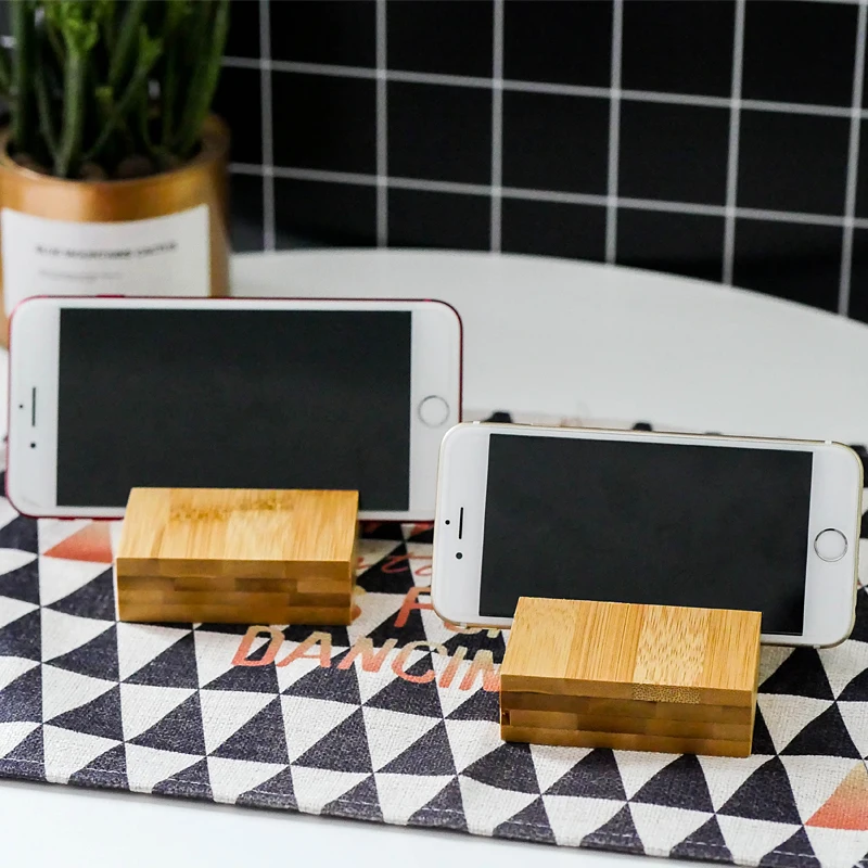 Simple and casual home, bamboo and wood mobile phone holder, lazy desktop, movie watching mobile phone holder, mobile phone