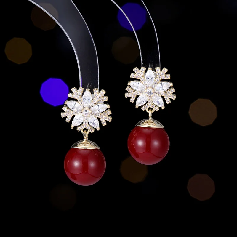 

s925 Silver Needle fashionable Earrings with a niche design sense, new snowflake pearl earrings