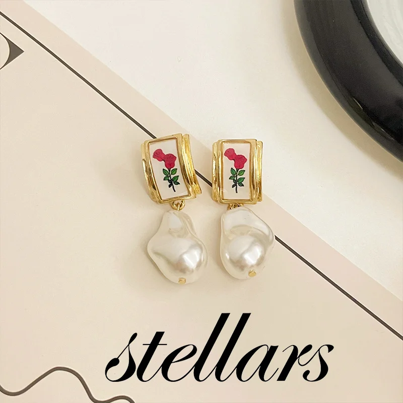 

New Red Rose Printed Pearl Earrings Unique and Versatile Simple and Niche Design Studs Baroque Vintage Style