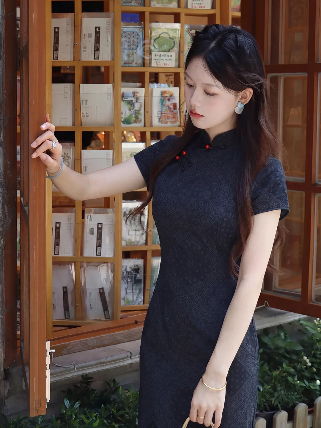 

Revised Traditional Chinese Style Retro Blue Slimming Short Sleeve Midi Dress for Women Low Slit Daily Wear