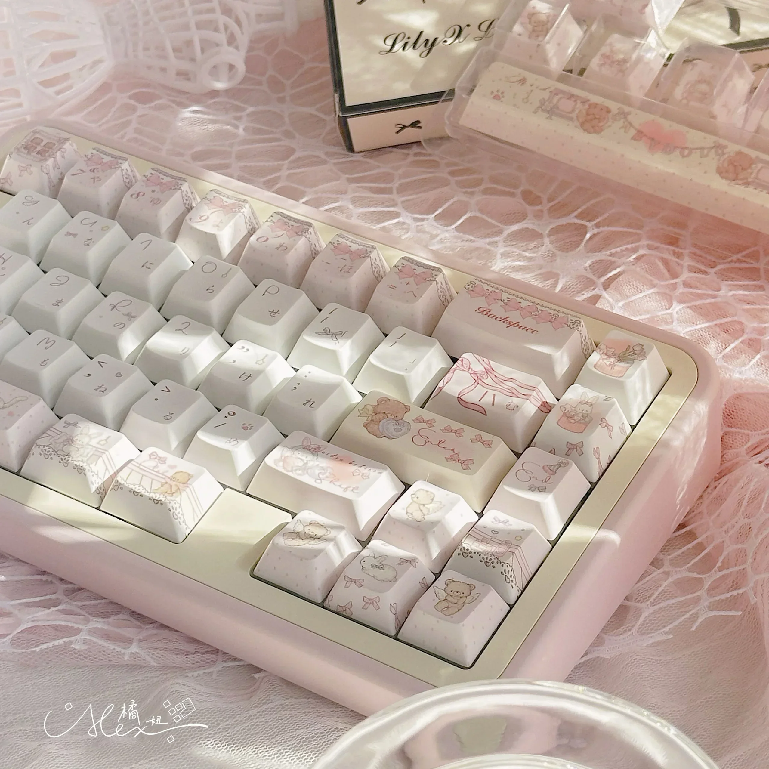 

Baby's Dream Pink White Theme Keycaps Set PBT Cherry Profile SOA 139 Custom Original Handmade Keycaps for Mechanical Keyboard