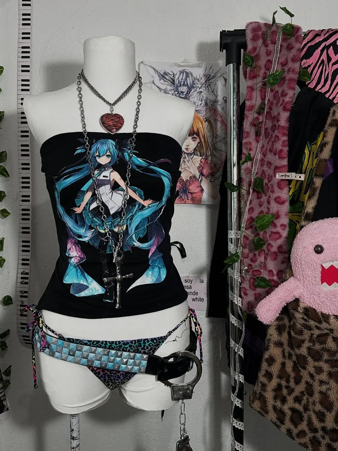 ملابس غير رسمية مطبوعة بحروف هاراجوكو ملابس خروج عصرية أنيمي الجرونج الشرير Y2K قطع علوية قصيرة أنيقة ومثيرة من الدانتيل إيمو فتاة الهيب هوب للسيدات