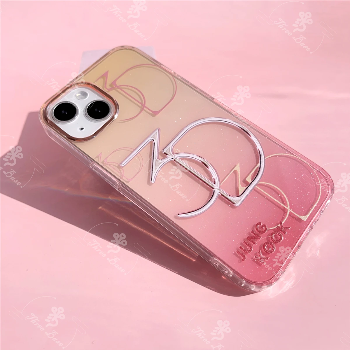 حافظة هاتف KPOP JK ثلاثية الأبعاد لهاتف آيفون 16 PLUS 15 PRO MAX 12 Pro max 11 Pro max 13Pro 14 Pro max 13MINI Glitter Luxury Shell