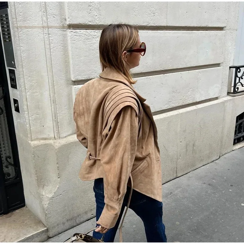 ربيع الخريف جديد النمط الأوروبي والأمريكي الخصر cinching حزام من جلد الغزال مطوي سترة سترة سترة