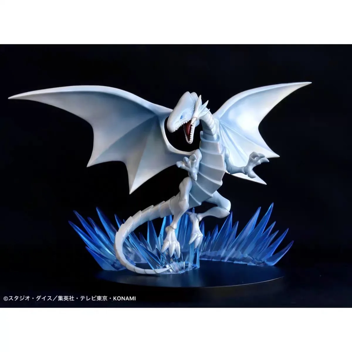 Bandai Original SK JAPAN Yu-Gi-Oh! Duel Monsters Blue-Eyes White Dragon 18cm Action Figure PVC Collection Model Ornament Toys