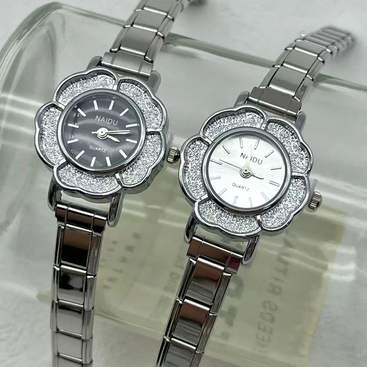 Women's Quartz Watches with Zirconia Flower Inlay Luxury Chic Design Stainless Steel Strap  Party Birthday Gift for Her​