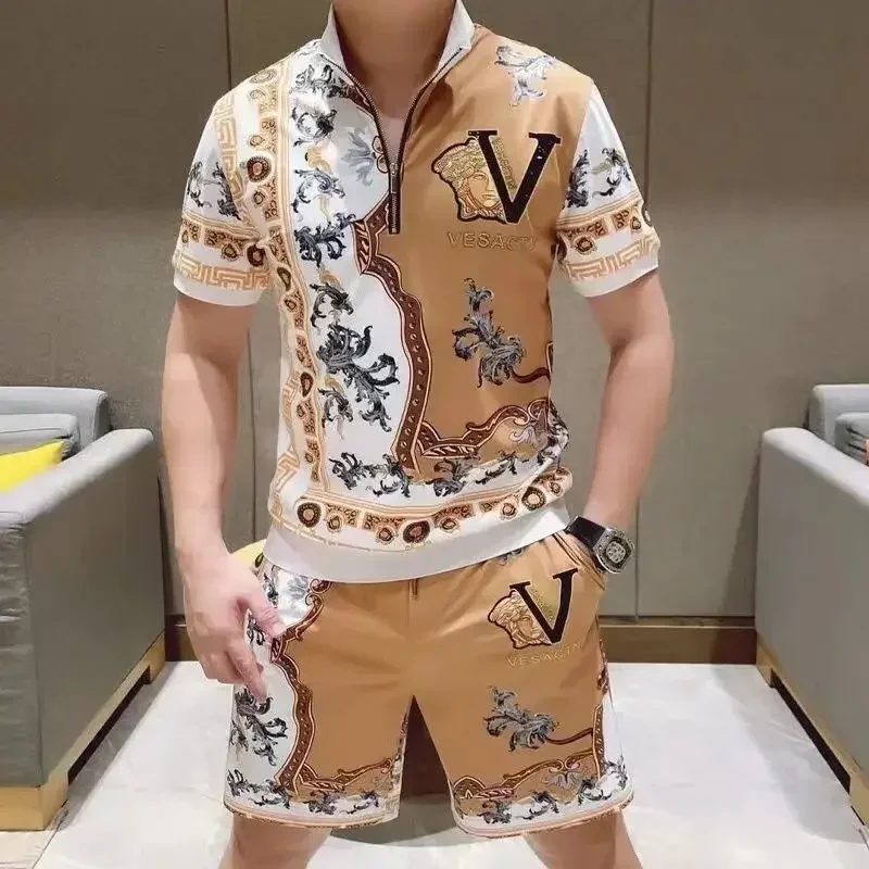 

2024 New Summer New Men's Polo Shirt Shorts Two Piece Set High End Internet Red Trendy Print Men's Sports Set