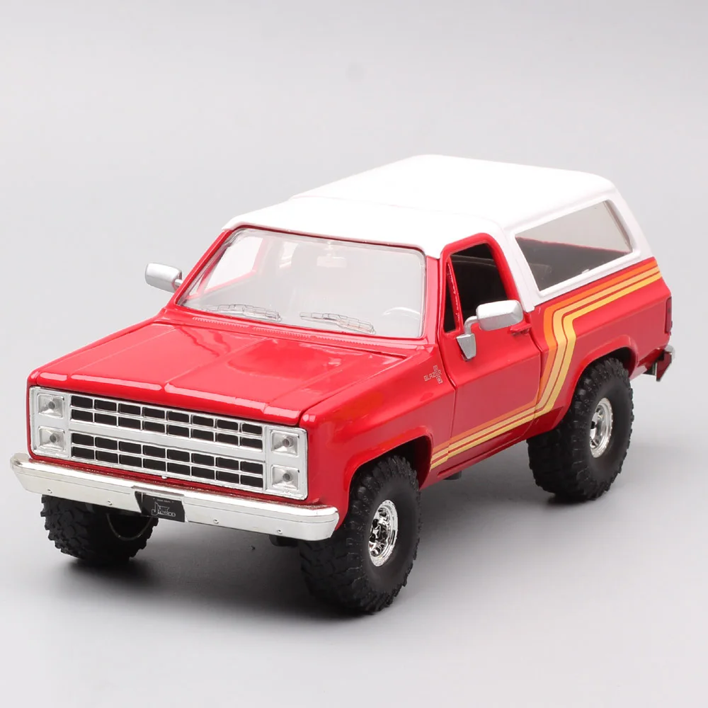 1:24 Scale Diecast Alloy 1980 K5 Blazer Pickup Off Road SUV Toy Car Model Classic Adult Collectible Souvenir Gift Static Display