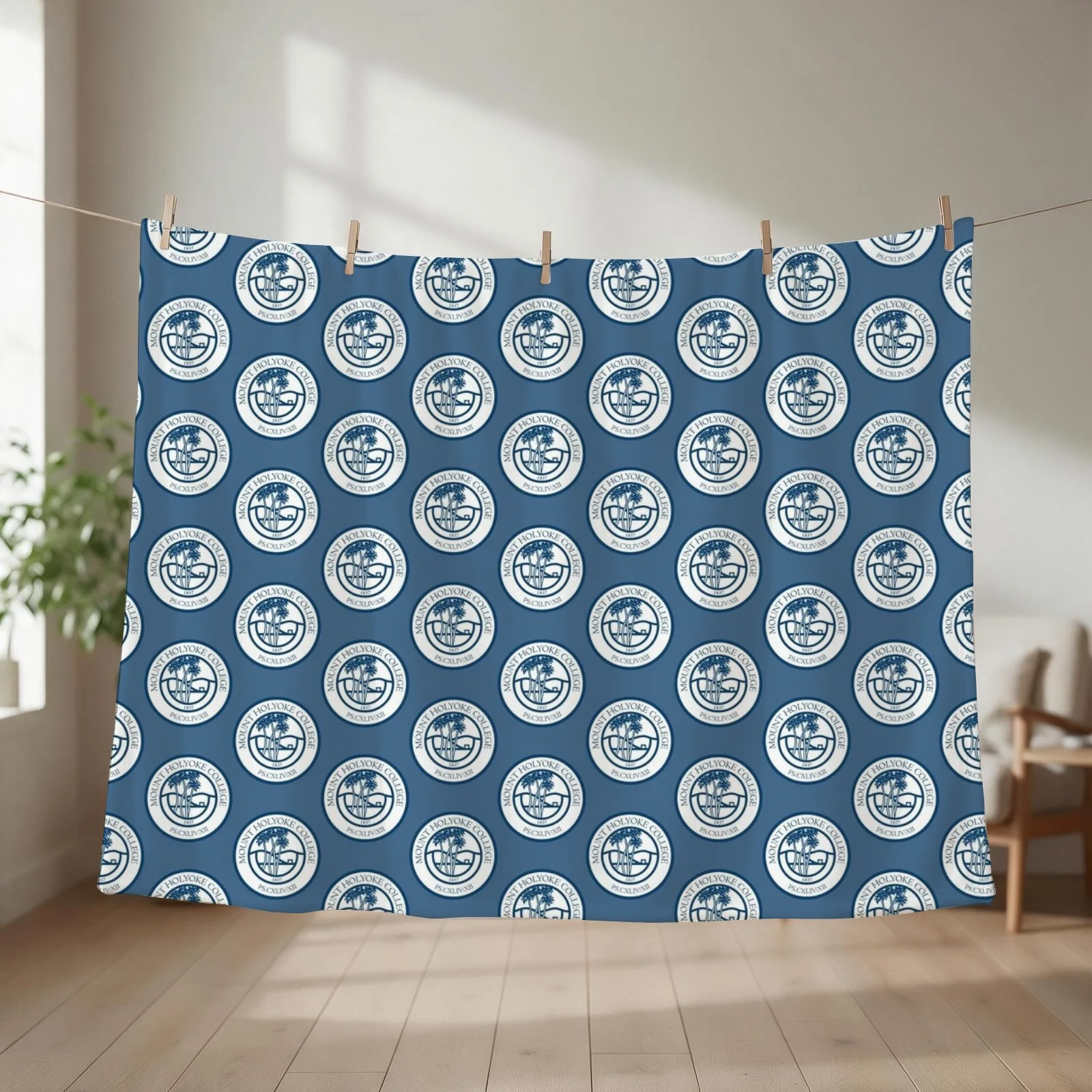 New Mount Holyoke College Throw Blanket Nap Plaid on the sofa Sofas Sleeping Bag Blankets