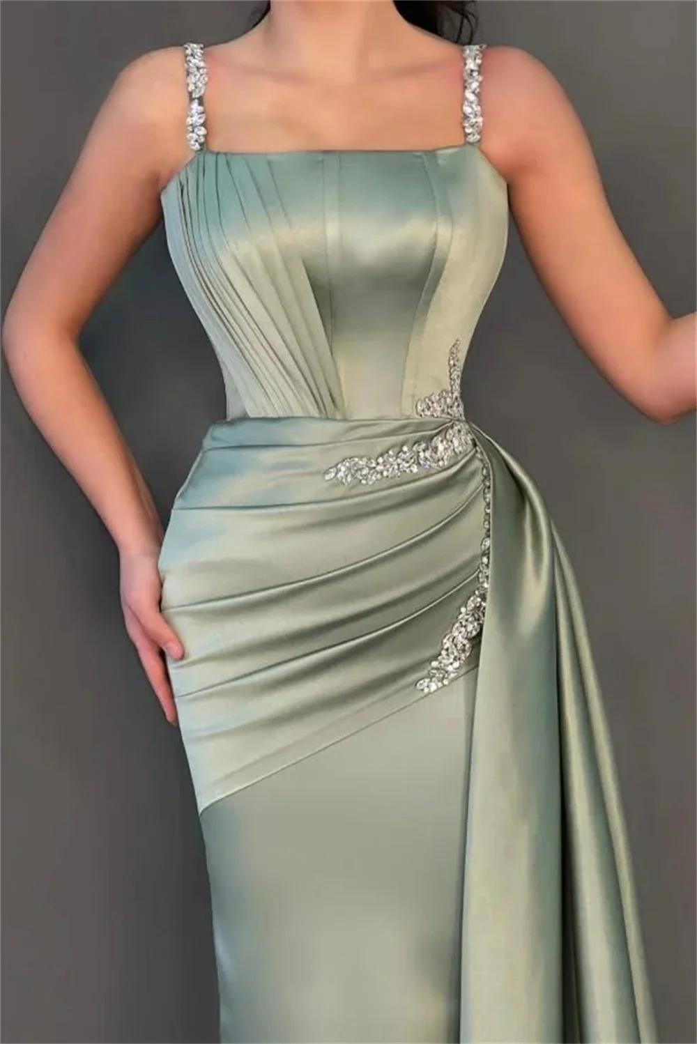 Bella Green Satin Prom Dresses, vestido de casamento Spaghetti Strap, elegante sem mangas, pregas até o chão, 2022