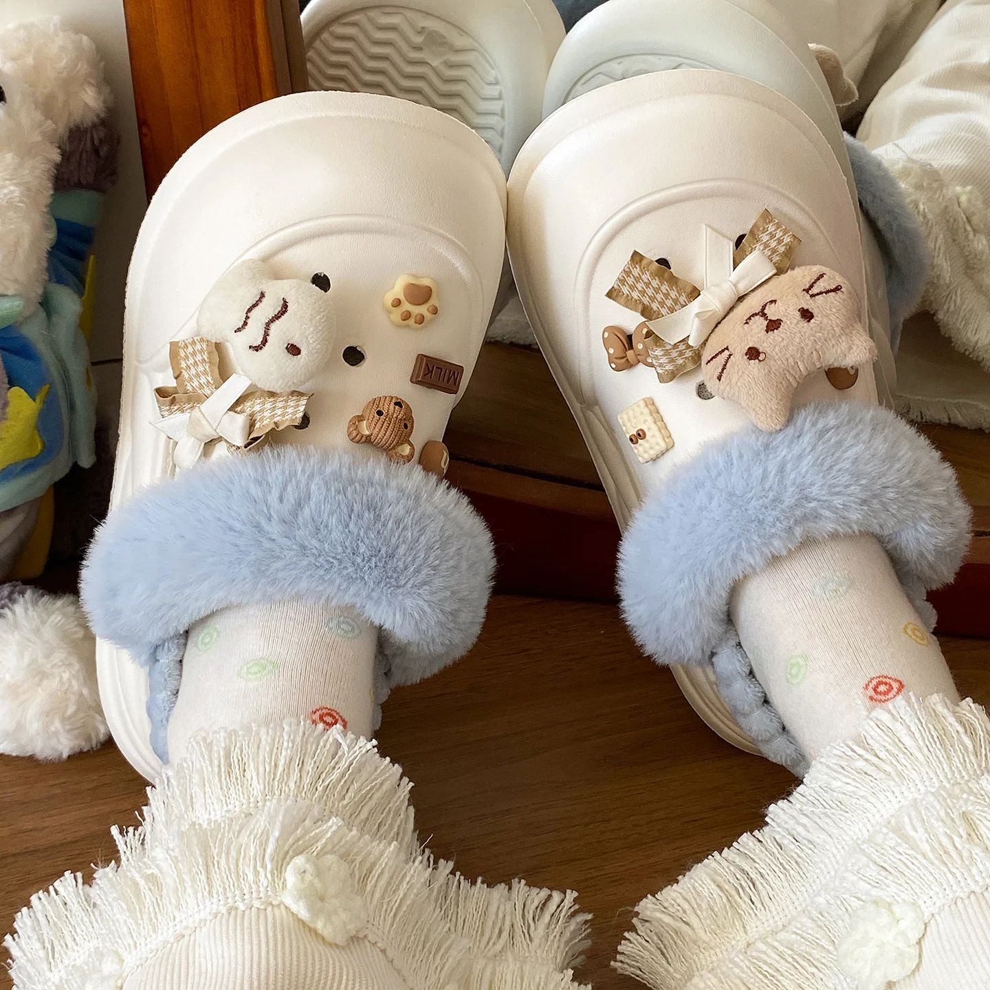 الشتاء المرأة الكلاسيكية الفراء اصطف منصة قباقيب الانزلاق على صنادل أرضية مع سحر الشريحة حذاء للحديقة سيدة قباقيب إسفين البغال #2