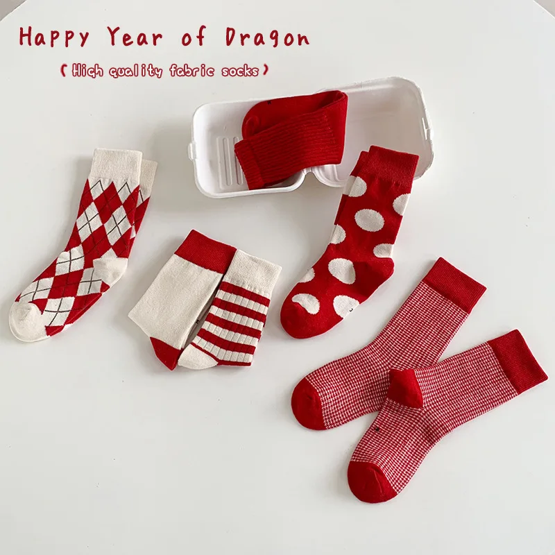 3 أزواج من جوارب عيد الميلاد للأطفال للخريف والشتاء منتصف العجل للأطفال جوارب أرضية للعام الجديد