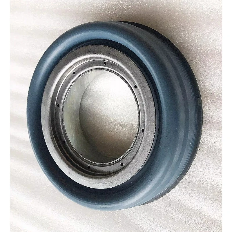 

RE588241 Genuine Oil Seal Inside Front Axle Housing for John Deere 2204 2854 3204