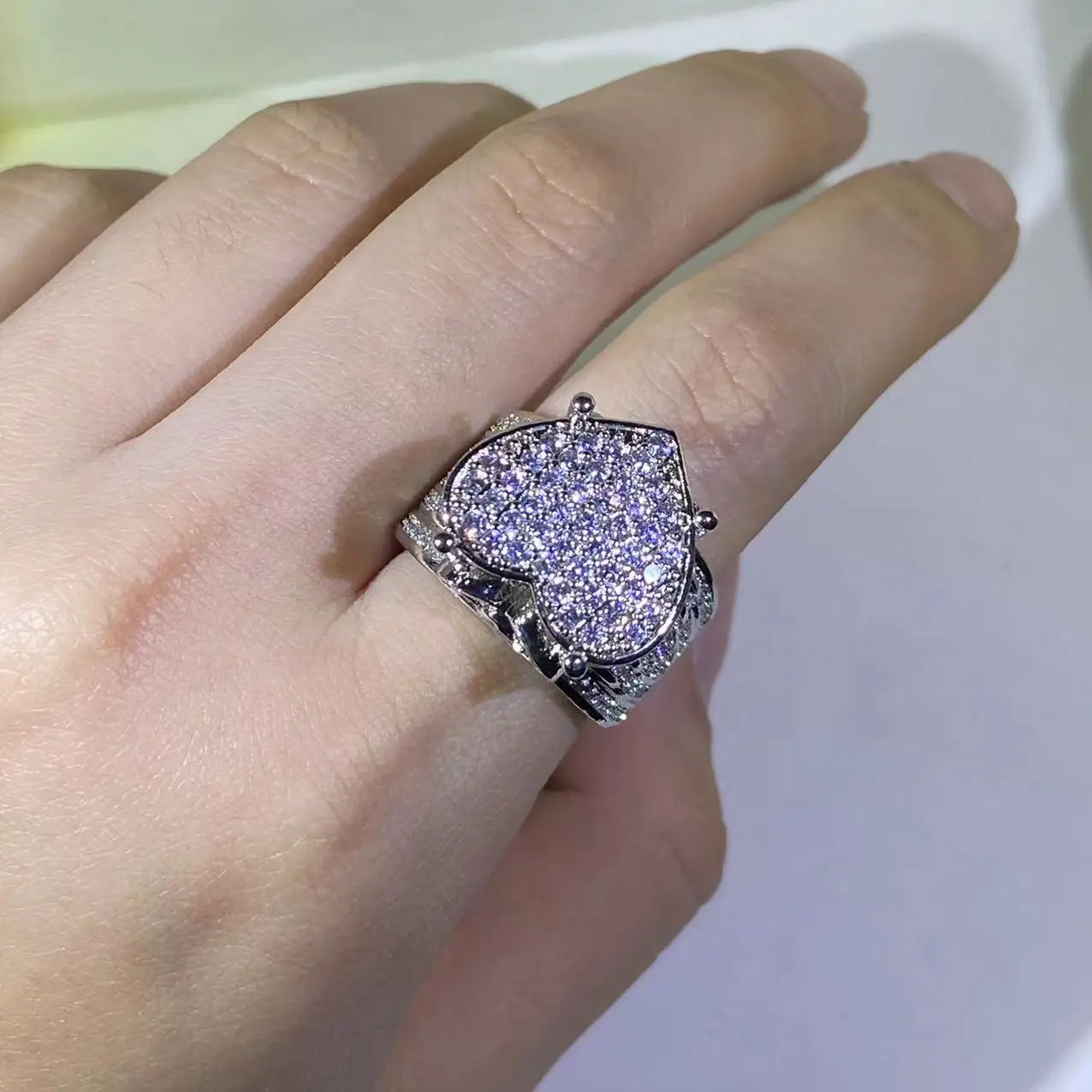 Nowy 925 Silver Exquisite Big Heart Ring 5A CZ Micro Pave Cubic Zirconia Ring Fully Iced Out Bling Hip Hop Punk Men Women Jewelry — zdjęcie 6