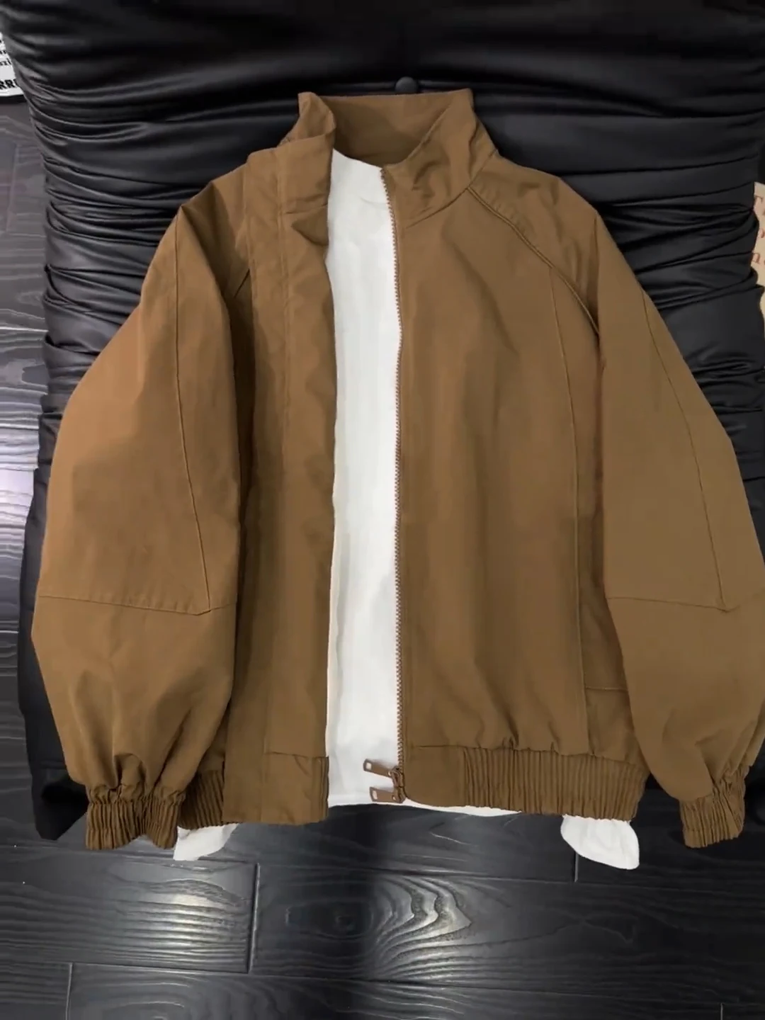 

Мужская куртка-бомбер Browny с двойной молнией, деконструктированным воротником-стойкой, весна-осень, в американском ретро-стиле, с открытыми плечами...