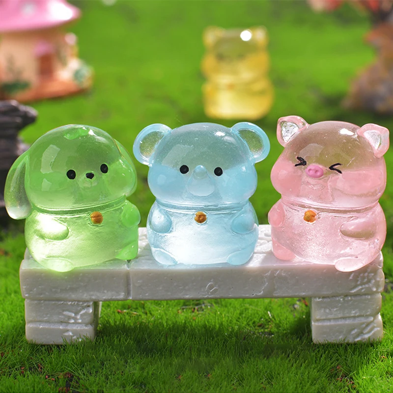 1pcs Mini Pig Glow At Night Miniature Figurines Cute Piglet Fairy Garden Dollhouse Decoration Luminous Piggy Ornaments