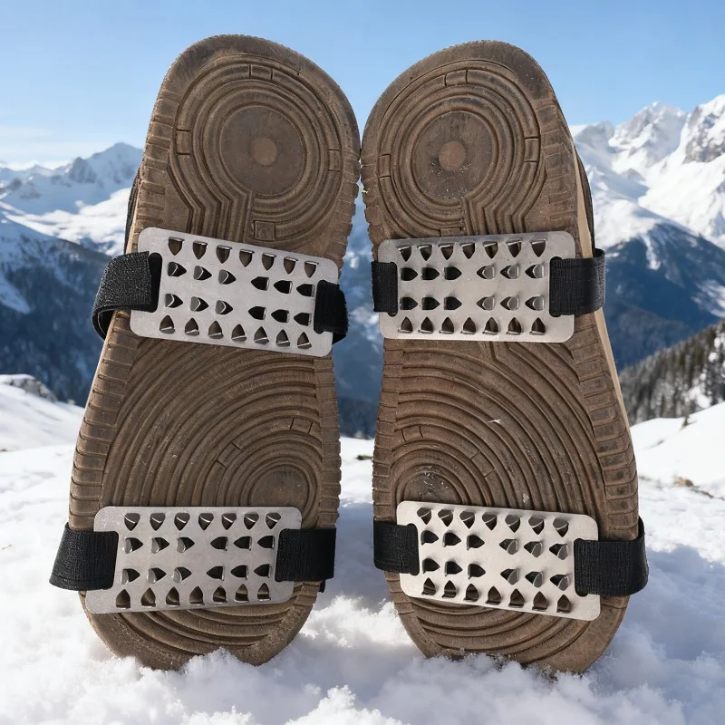 クリート 26歯 ステンレス製 冬用 雪氷歩行 ハイキング 滑り止め トラクション 安全 ノンスリップ シューズ クライミング クランポン