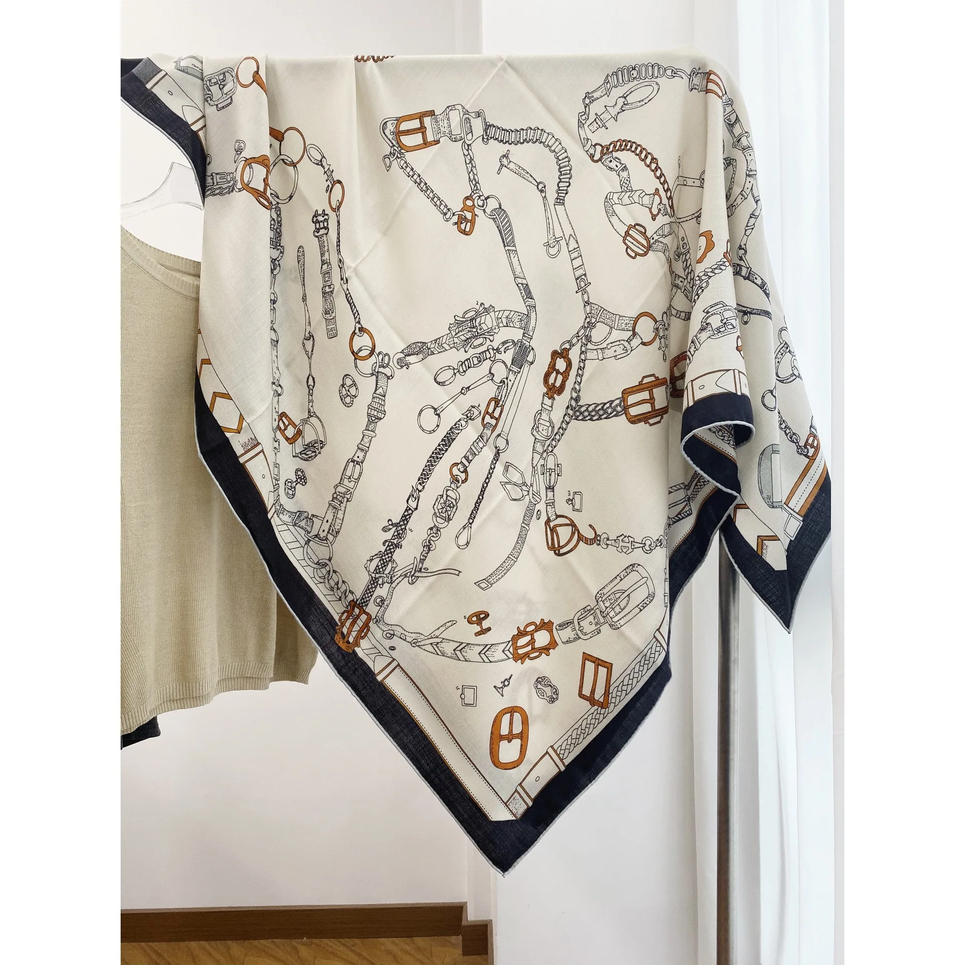 

Winter Large Scarf Herms Hand Rolled Shawls Luxury Designer Stole Pashmina Bag Belt Accessories Silk Wool Blend Xmas Gift
