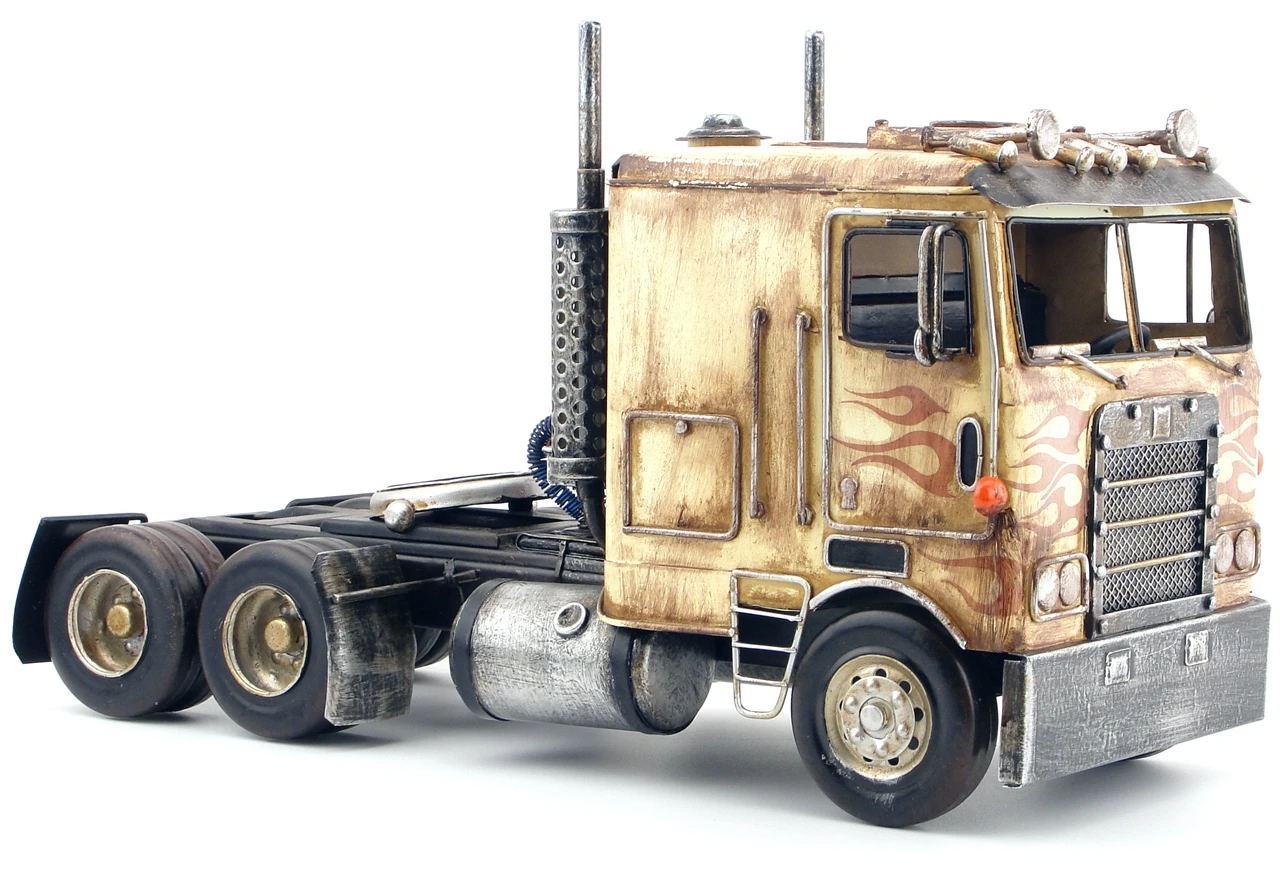 Christmas Auto-Truck Model Vintage Ironwork Tin Retro Crafts Handmade Handicraft Decorations Modelcar Gifts