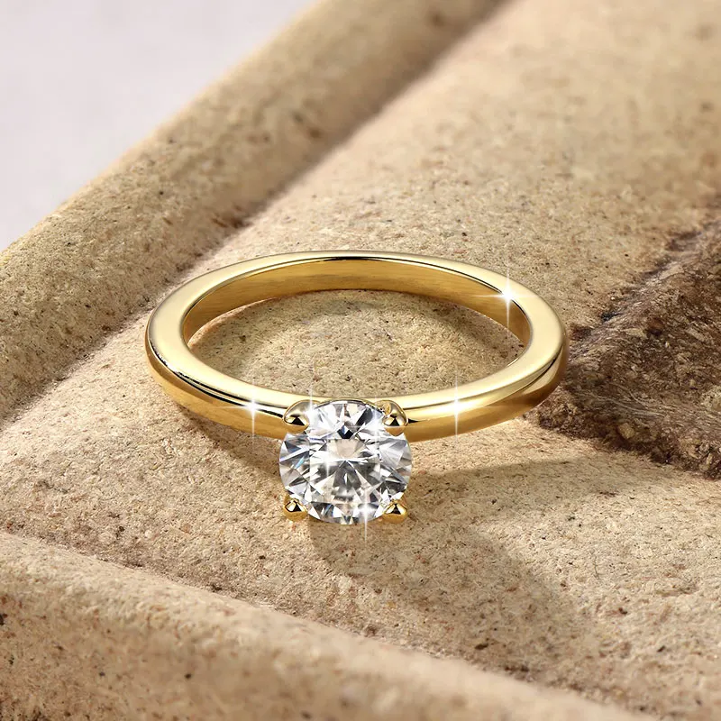 IOGOU Solitaire 1,0 CT 6,5 mm D Moissanit-Diamantringe, 14 Karat Gold gefüllt, klassischer Hochzeits-, Verlobungs- und Versprechensring für Damenschmuck – Detail 4
