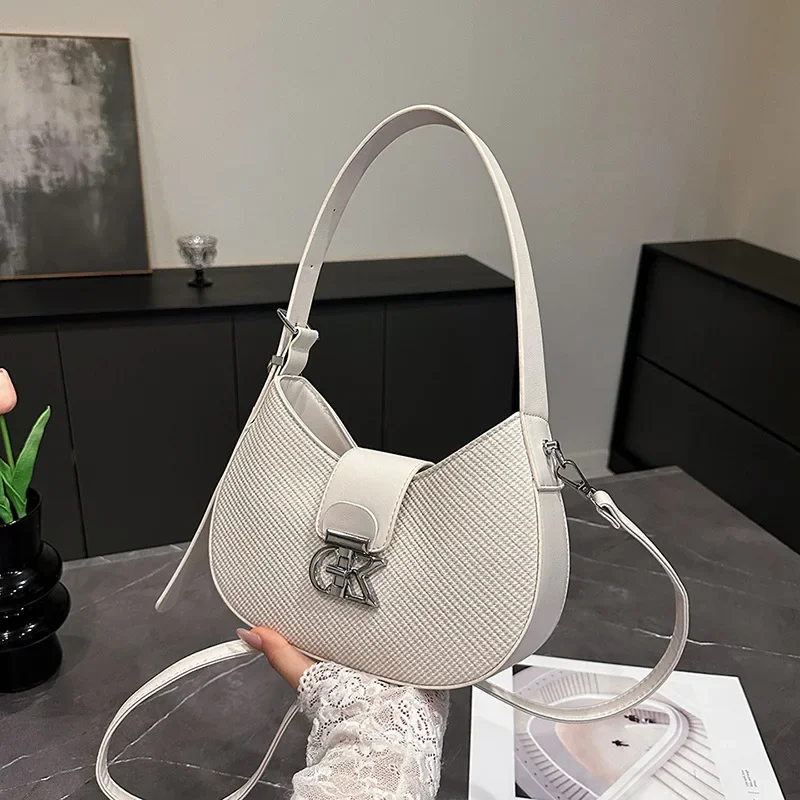 

Women's Fashion Saddle Bag 2025 New Soft Leather Niche Design Shoulder Purse Crossbody Handbag for Modern Women's Style