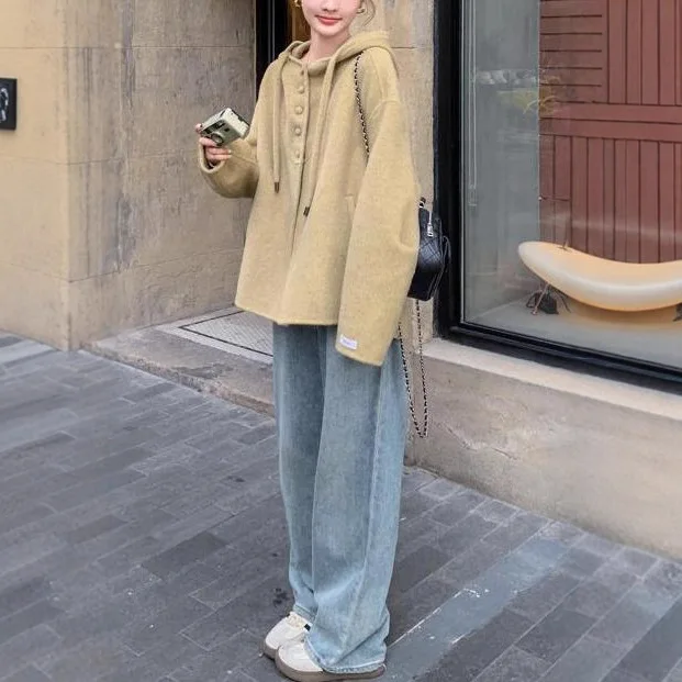 

Women's Coat for Autumn and Winter 2025, New Stylish Outerwear for Petite Sizes, Loose Short Hooded Woolen Jacket, High Quality.