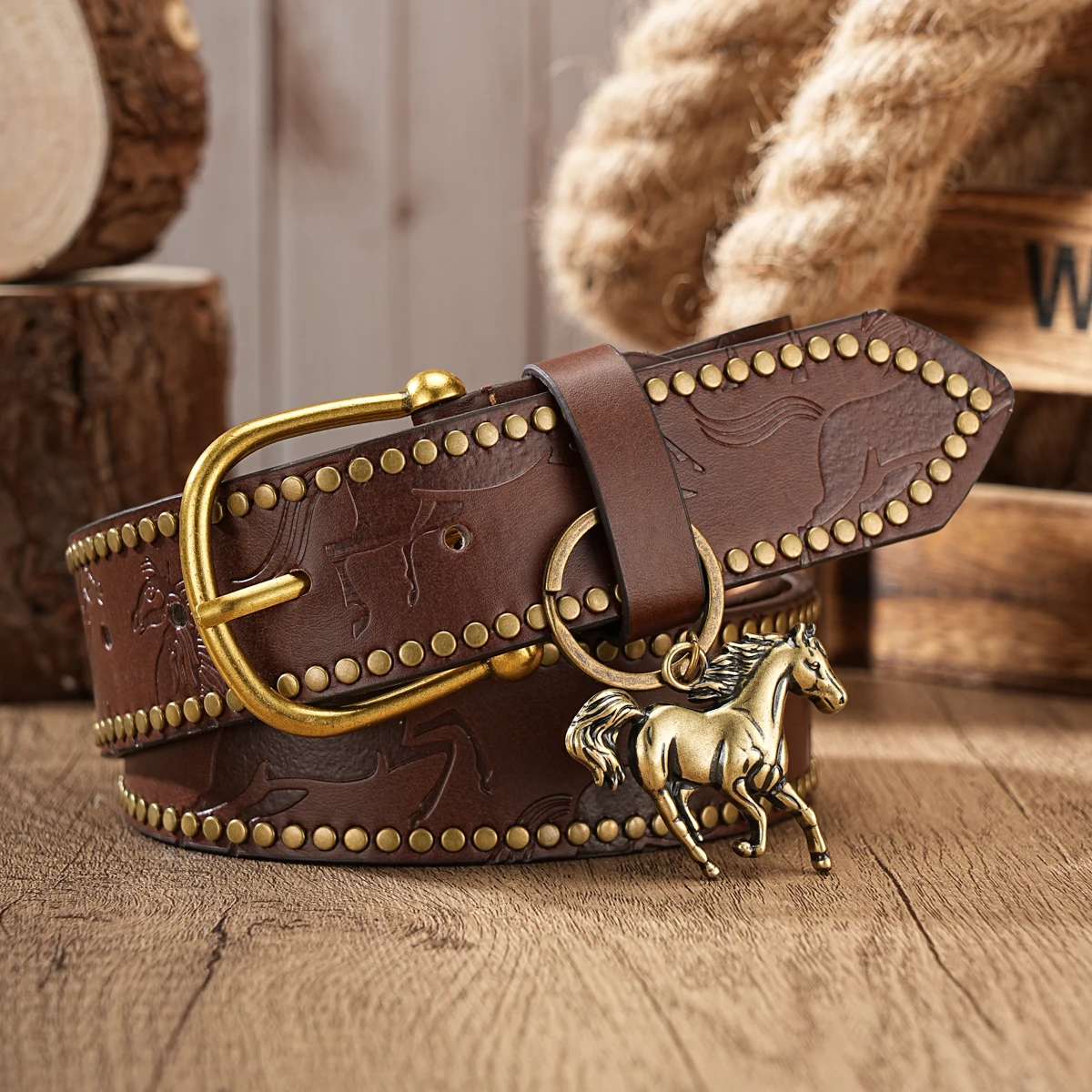 1 Piece - Men's and Women's Matching Belt, with Western Cowboy Style, PU Embossed Rivet Design. Suitable for Daily Wear