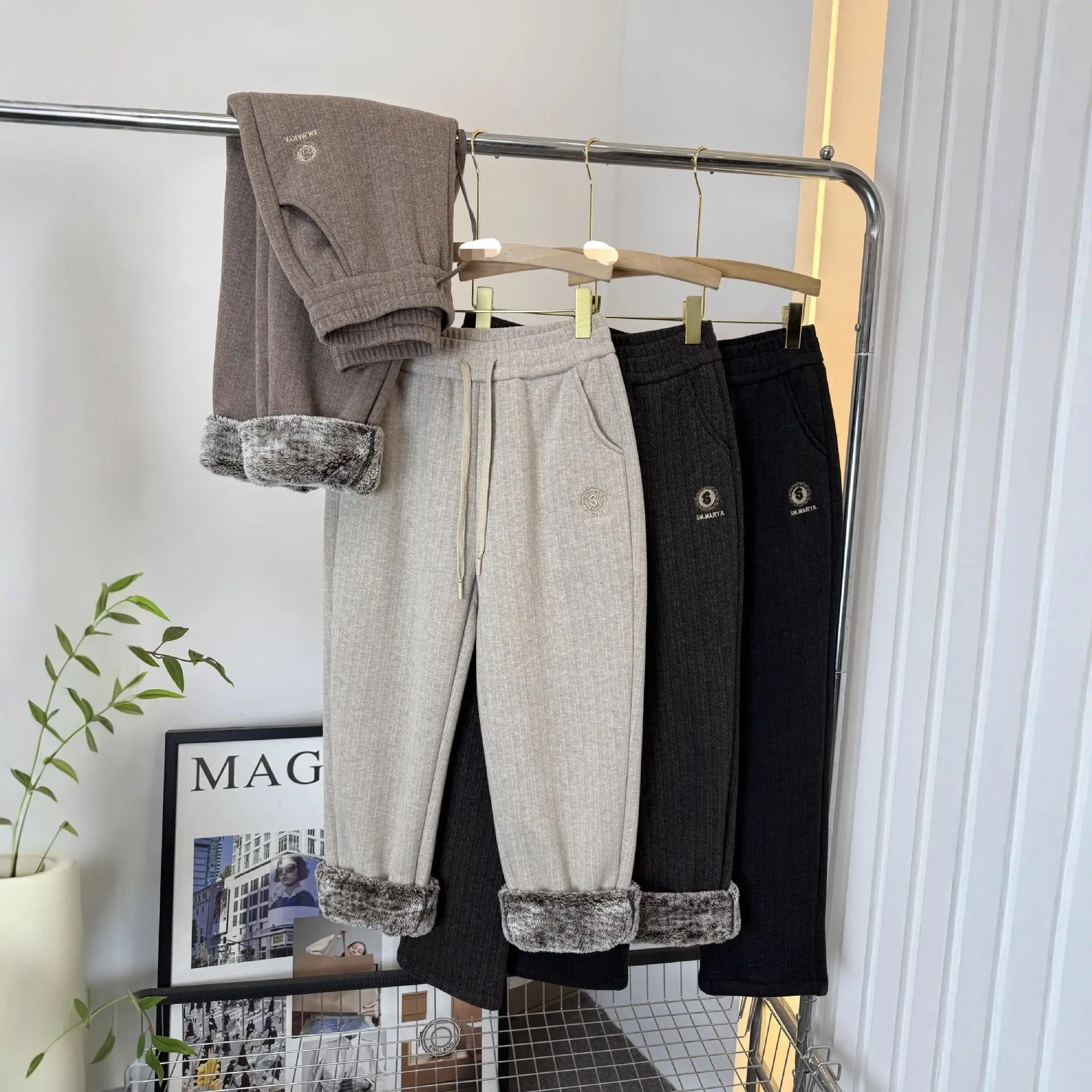 

Thickened Winter Casual Pants Women's Warm Wool Snow Fur Harlan Trousers Fleece Lined Wool Wheat Stripe Pattern