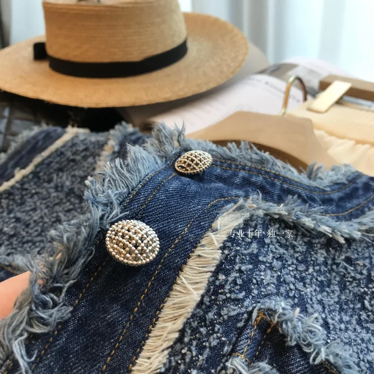  Embroidered Denim Vest Women's Faion round Ne Svel Cotton 00% Heavy Work Sle Small Fraance Sle