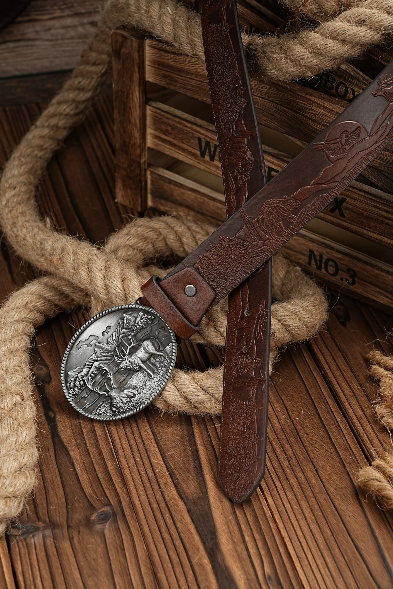 Ein lässiger, individueller und Retro-Gürtel, Kleidungsaccessoire im Western-Stil, Metallschnalle, PU-Gürtel, geeignet für Männer und Frauen. – Detail 2