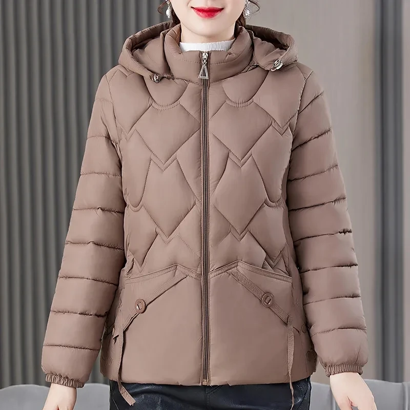 2023 New Women's Light Down Cotton-padded  Fashion Mom Hooded Short Winter Warm Loose Casual Coat Female Tide 5XL.