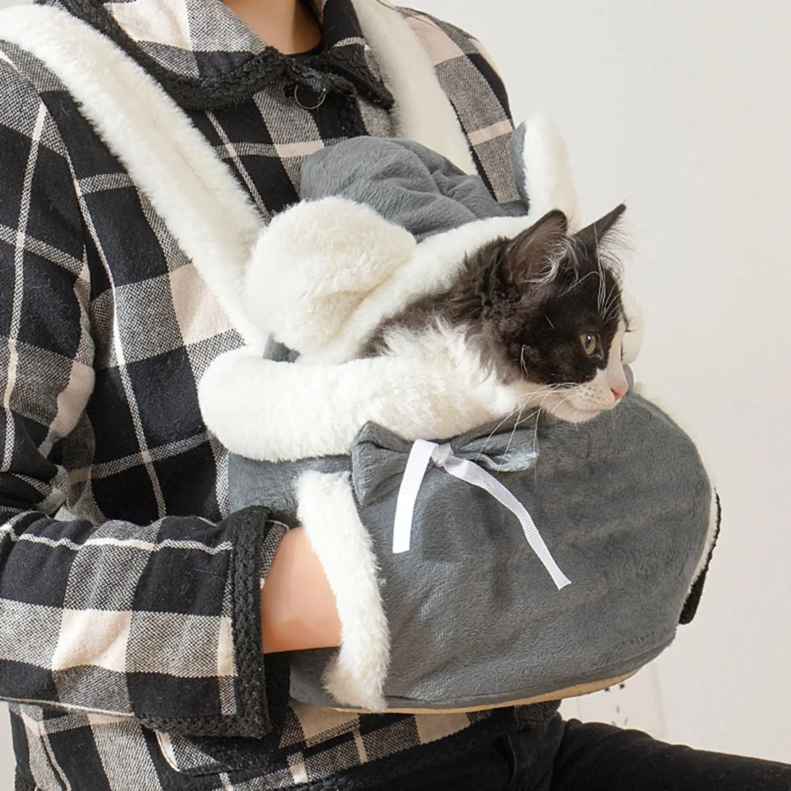 Pet Hanging Chest Bag Warm Pet Carrier Bag Winter Plush Pets Cage for Cycling Travel Strolling Family Vacation Camping