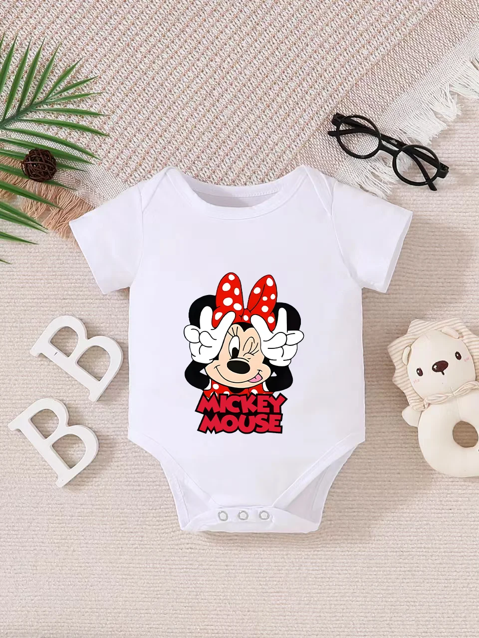 

【Officially Authorized】 Disney "Minnie Mouse" Baby triangle onesie | Gentle & Snuggly Fabric, Cute Polka Dot Bow Graphic