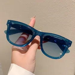 Classic Rivet Y2K Luxury Brand Designer Vintage Square Sunglasses Women For Men Sun Glasses Trendy Punk Popular Shades UV400