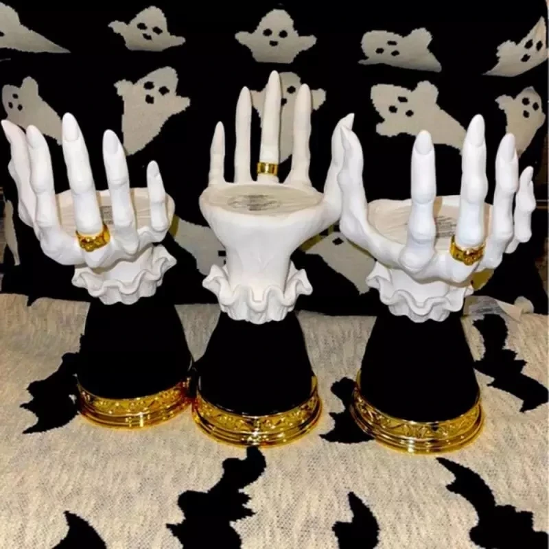 Witch Hand Candlestick Halloween Palm Candle Holder Gothic Decor Snack Bowl Stand Resin Ornament Halloween gothic candle holder