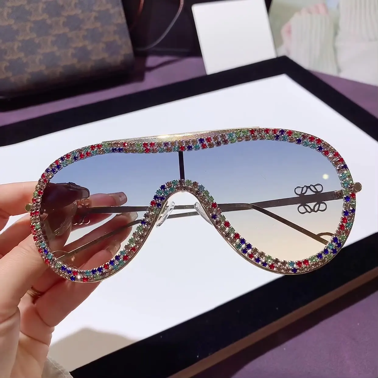 

New handmade diamond studded fashionable metal toad glasses, star style colored lenses, trendy sunglasses