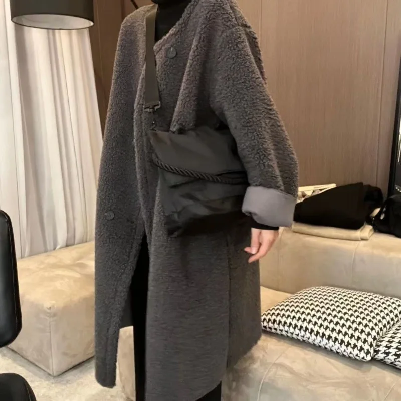 

Winter lamb wool long coat women's loose round neck thickened fur integrated coat wool trench coat