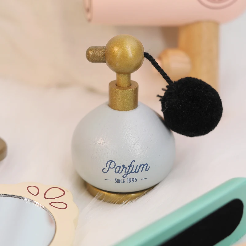 Thumbnail 2 - #28 Trending Cosmetic Makeup Bags Right Now