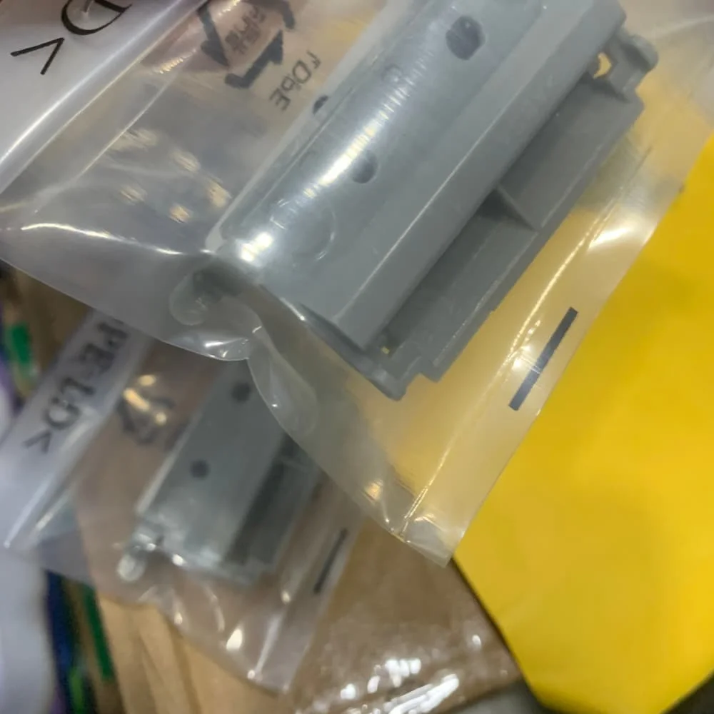 

5pcs 302S094050 ADF Separation Pad for KYOCERA M2040 M2135 M2540 M2635 P2040 P2235 P2335