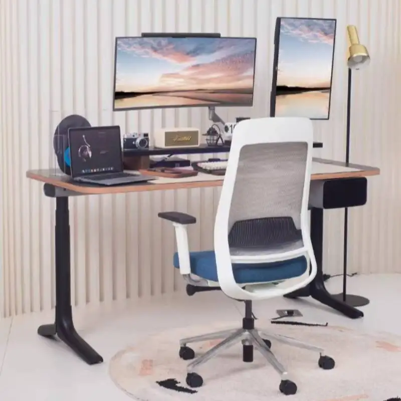 

Modern Luxury Office Chair Ergonomic Adjustable Design Swivel Computer Chair Accent Executive Sedia Da Scrivania Furniture