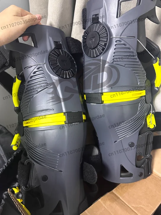 New Motorcycle Kneepad Guards For Off-Road Highway Riding Adjustable Anti-Slip Protective Gear Exoskeleton Guards Motocross Knee