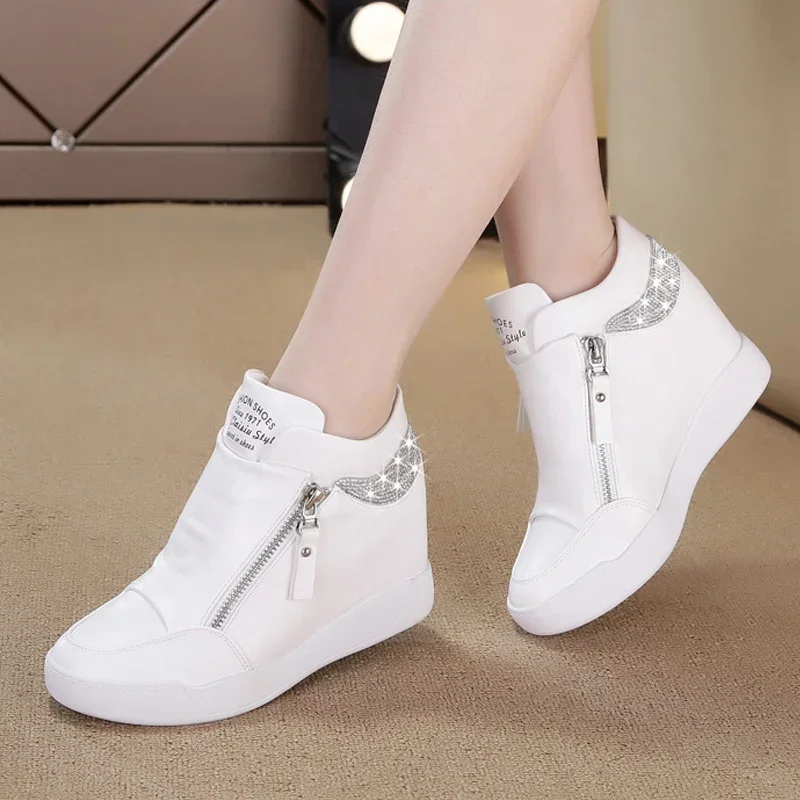 

Hot Sale Women Wedge High Top Sneakers Zipper PU Leather Casual Shoes Sequins Thick Bottom White Internal Heighten Plus Size 42