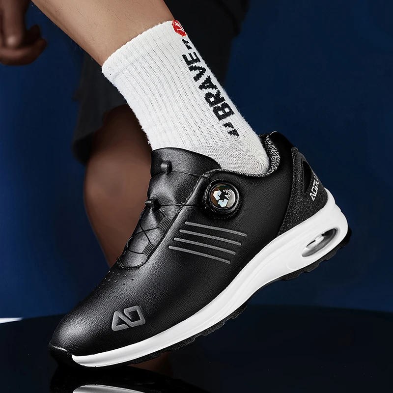 Novos calçados esportivos casuais masculinos, sapatos confortáveis para caminhada ao ar livre, sapatos casuais da moda, cor preta e branca, tamanho grande 10