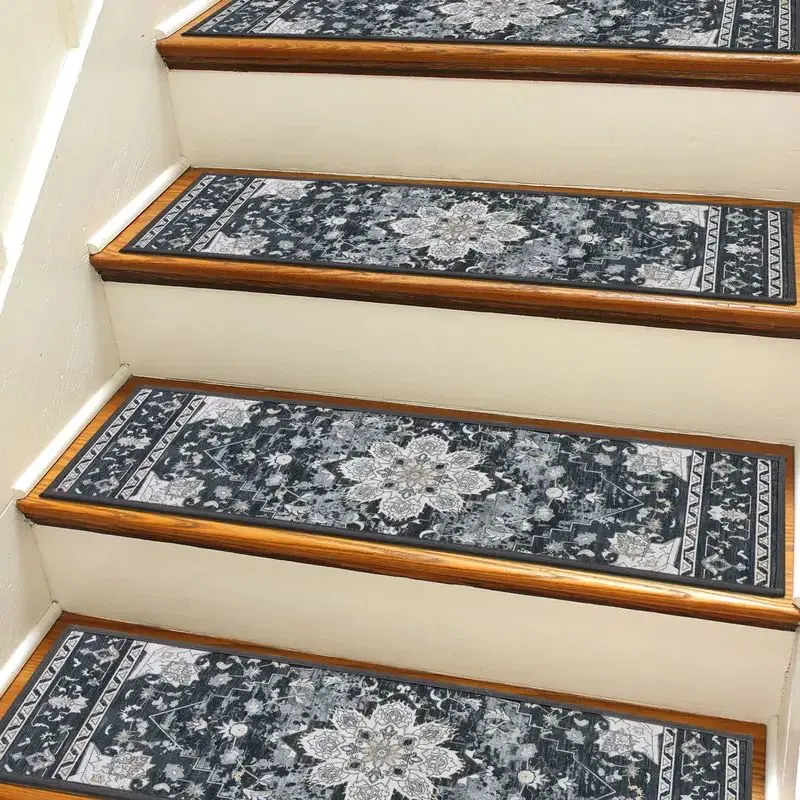 VIKAMA Vintage Ethnic Floral Crystal Velvet Stair Mats for Wooden Steps Anti Slip Cozy Aesthetic Soft Cushioned Home Decor