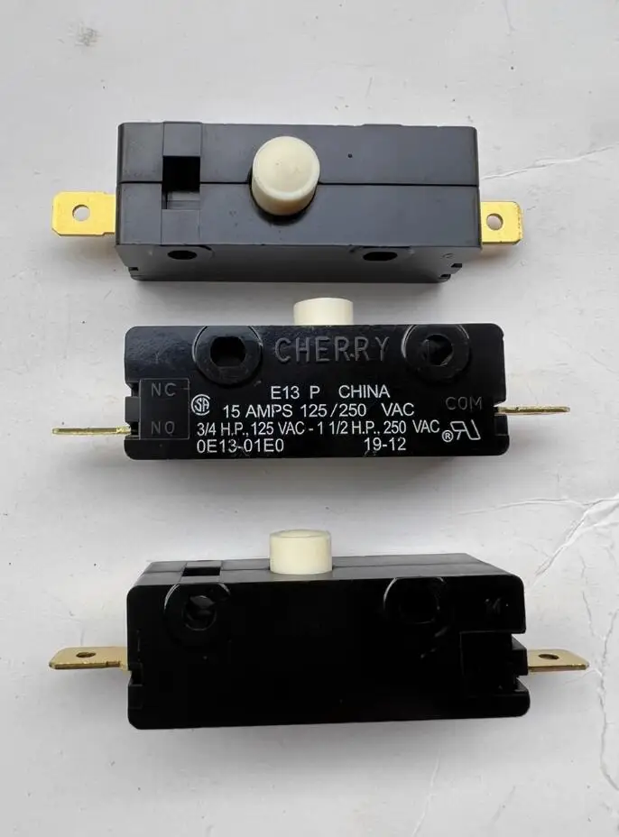 

YYT 1PCS E13 Micro Switch SPDT 15A 250VAC Normally Open (NO) Push Button Switch