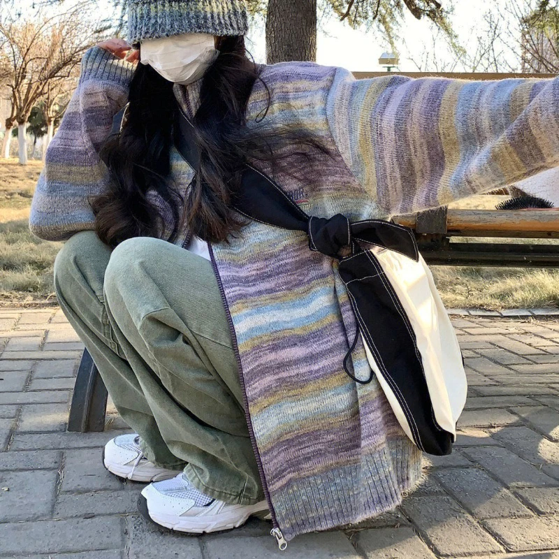 Cardigan con cerniera a righe arcobaleno 2023 nuovo autunno inverno moda maglione con collo in piedi Top lavorato a maglia a maniche lunghe oversize