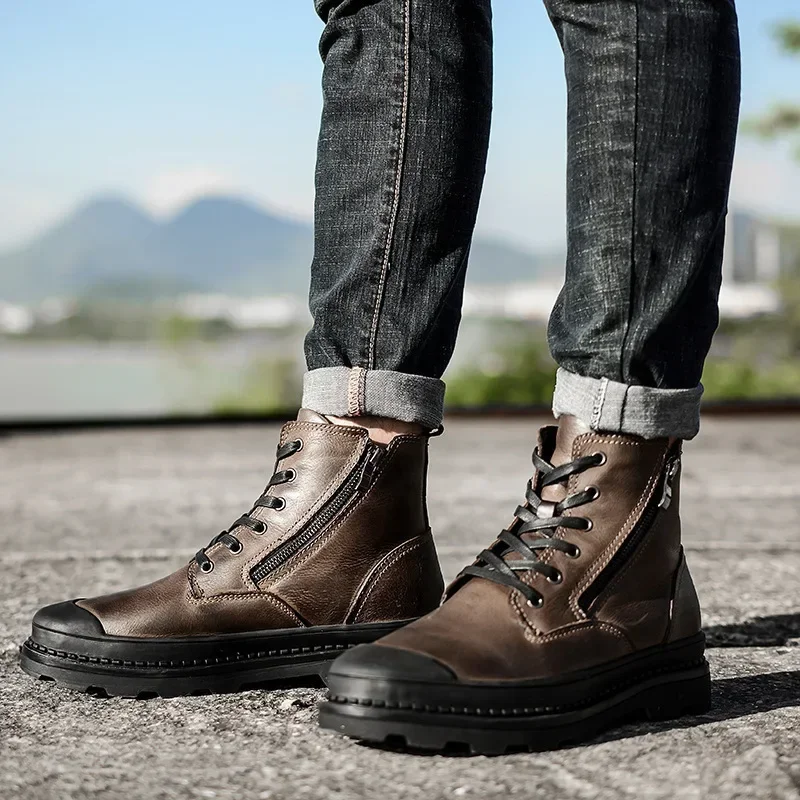 Botas de cuero para Hombre, zapatos de senderismo hechos a mano con cabeza redonda, Botas con plataforma para caminar con cordones y cremallera lateral, Botas Militares para Hombre