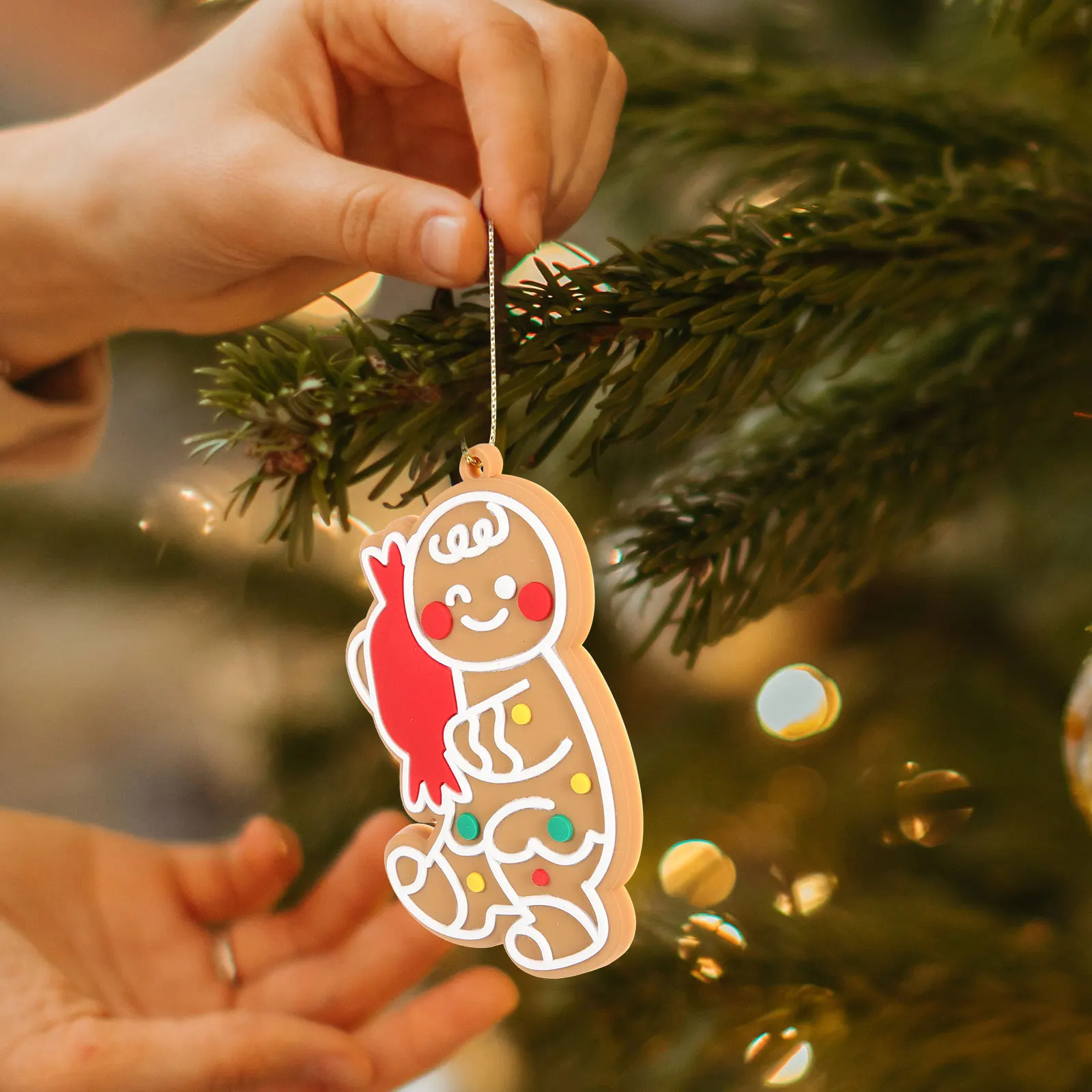 

12 Pcs Gingerbread Man Christmas Decorations PVC Hanging naments for Xmas Tree Party Gifts Reusable Festive Themed Pendants