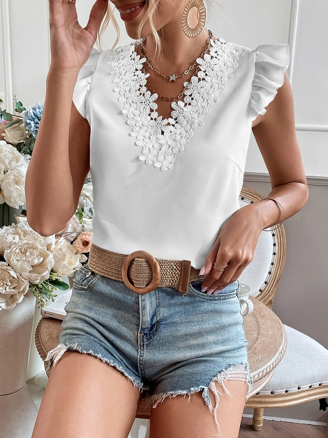 Elegant casual women\'s shirt V-neck short sleeve lace patchwork pleated lace loose casual women\'s shirt